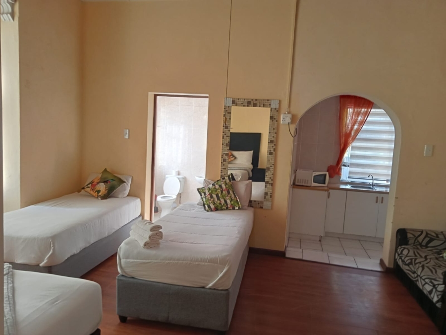 6 Bedroom Property for Sale in Fort Hill Eastern Cape